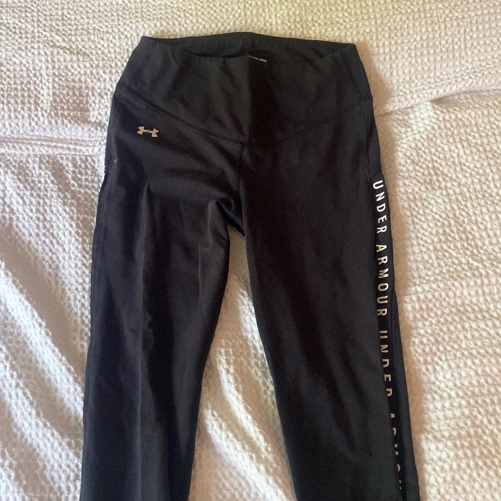 Under armory black leggings